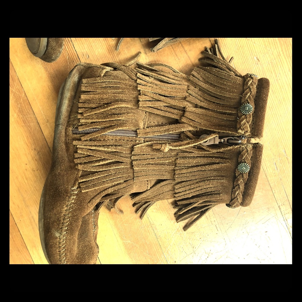 Minnetonka cute boots for girls